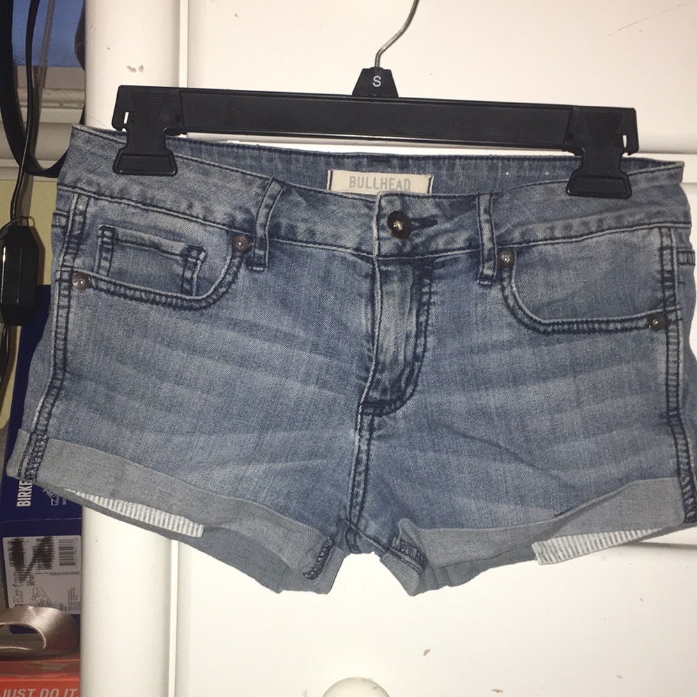 Bullhead cute denim shorts
